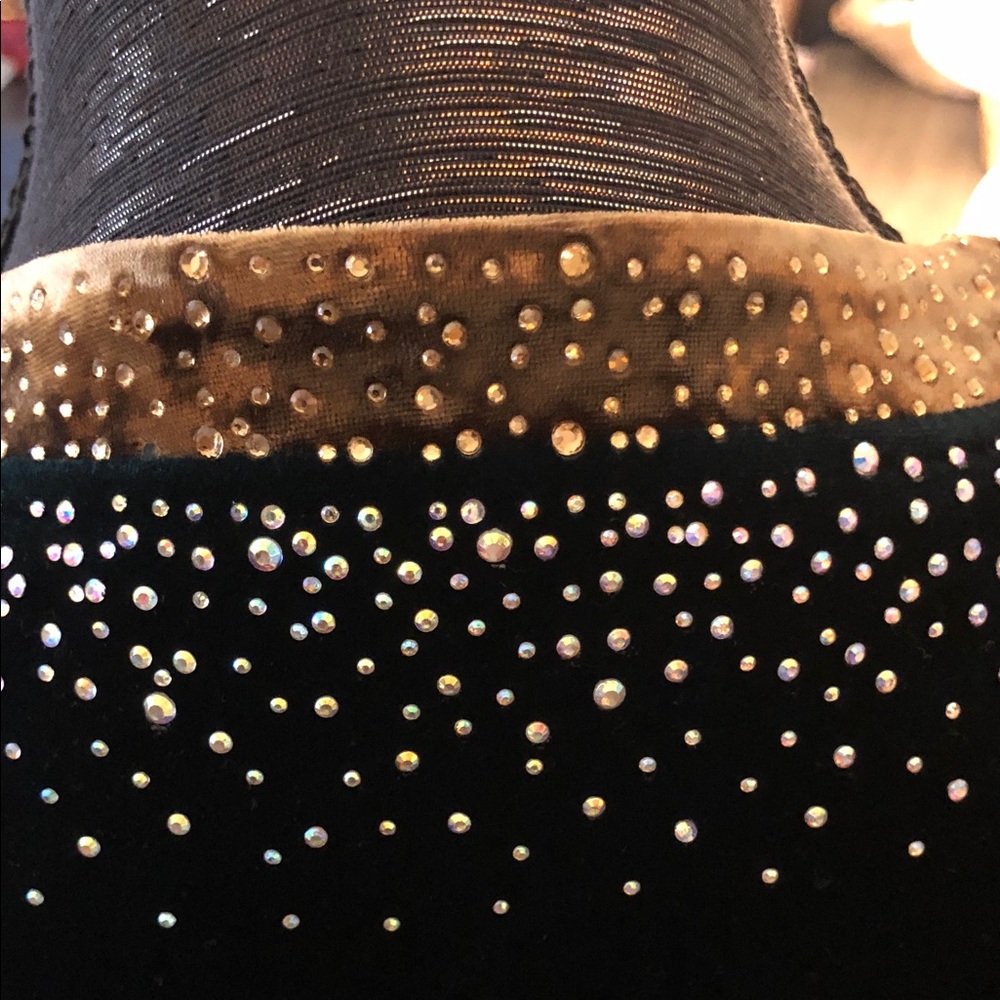 Ying Qi Gold Jacket - Picture 6 of 7